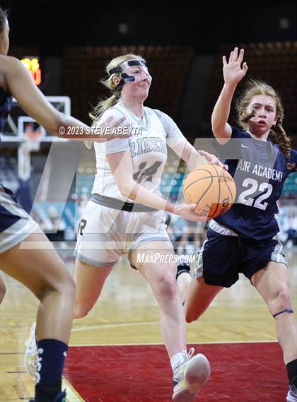 Thumbnail 1 in Air Academy vs. Roosevelt (CHSAA 5A Great 8) photogallery.