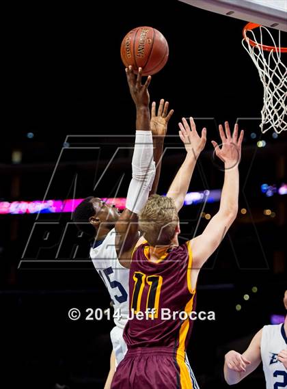 Thumbnail 3 in Simi Valley vs. San Gabriel Academy photogallery.