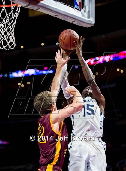 Thumbnail 3 in Simi Valley vs. San Gabriel Academy photogallery.