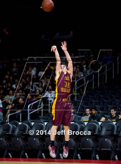 Thumbnail 3 in Simi Valley vs. San Gabriel Academy photogallery.