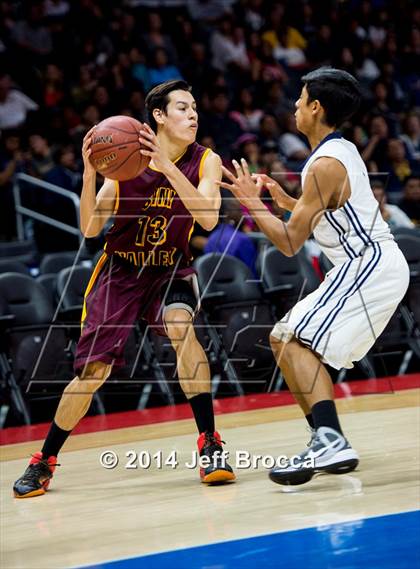 Thumbnail 2 in Simi Valley vs. San Gabriel Academy photogallery.