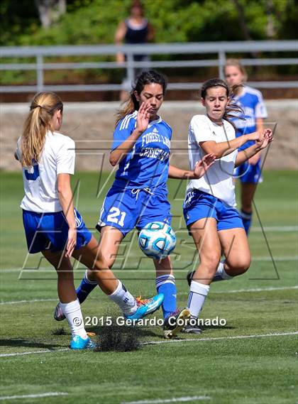 Thumbnail 1 in Ripon Christian vs Forest Lake Christian (CIF-SJS D7 Final) photogallery.