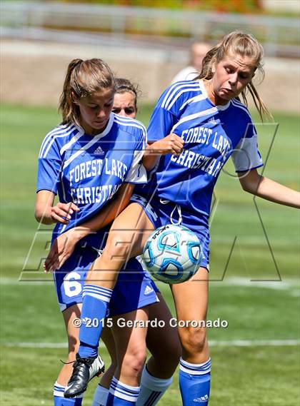 Thumbnail 1 in Ripon Christian vs Forest Lake Christian (CIF-SJS D7 Final) photogallery.