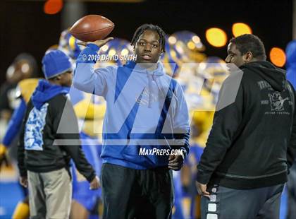 Thumbnail 3 in Platte County vs. Lincoln College Prep (MSHSAA District Championship) photogallery.