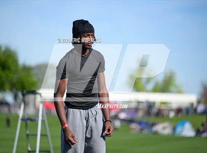 Thumbnail 1 in West Coast Relays photogallery.