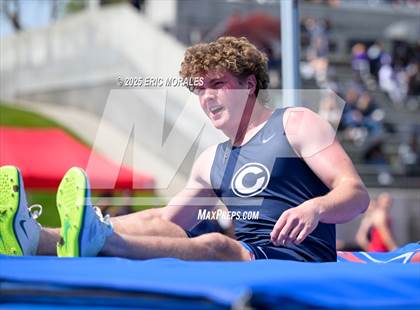 Thumbnail 1 in West Coast Relays photogallery.