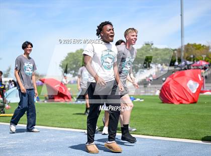 Thumbnail 2 in West Coast Relays photogallery.