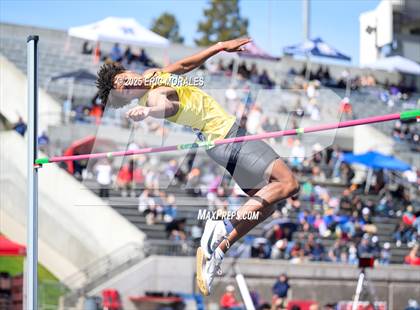 Thumbnail 3 in West Coast Relays photogallery.