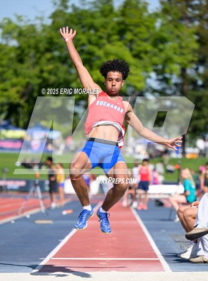 Thumbnail 1 in West Coast Relays photogallery.