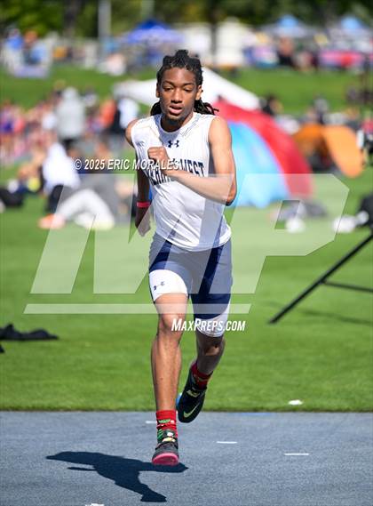 Thumbnail 3 in West Coast Relays photogallery.