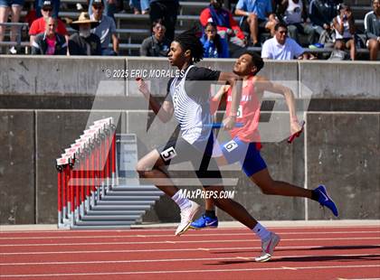 Thumbnail 2 in West Coast Relays photogallery.