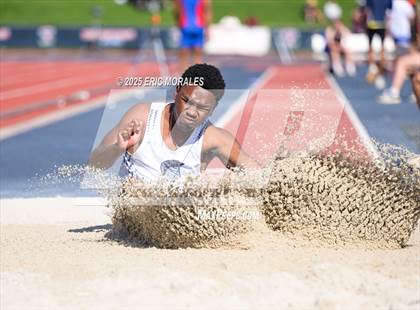 Thumbnail 2 in West Coast Relays photogallery.