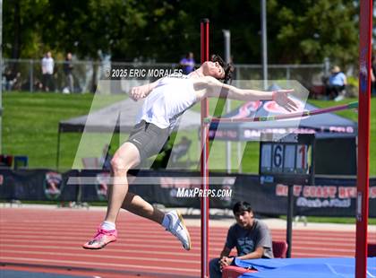 Thumbnail 2 in West Coast Relays photogallery.