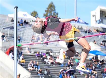 Thumbnail 1 in West Coast Relays photogallery.
