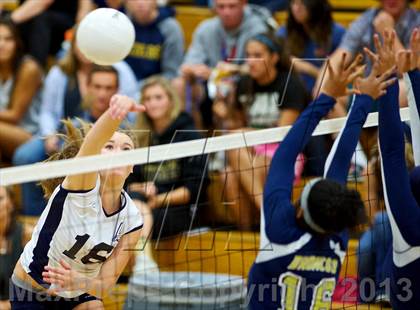 Thumbnail 1 in Chaparral @ Vista Murrieta photogallery.