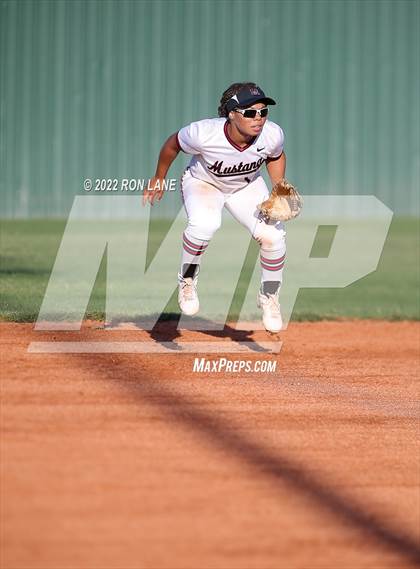 Thumbnail 2 in Moore @ Mustang photogallery.