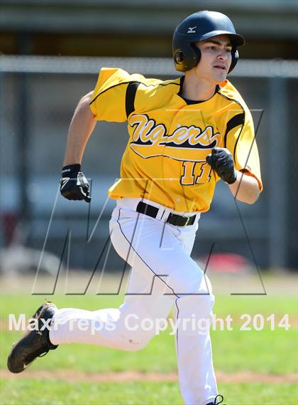 Thumbnail 2 in Wilbur Cross @ Daniel Hand photogallery.