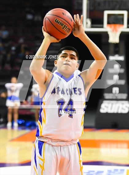 Thumbnail 3 in North Valley Christian Academy vs. Fort Thomas (AIA 1A Final) photogallery.