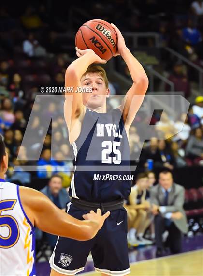Thumbnail 3 in North Valley Christian Academy vs. Fort Thomas (AIA 1A Final) photogallery.