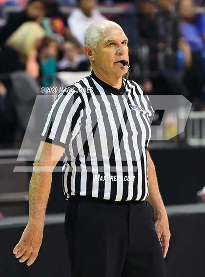 Thumbnail 3 in North Valley Christian Academy vs. Fort Thomas (AIA 1A Final) photogallery.