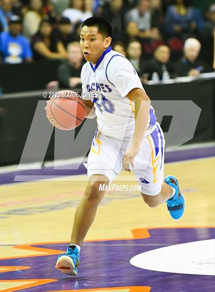 Thumbnail 2 in North Valley Christian Academy vs. Fort Thomas (AIA 1A Final) photogallery.