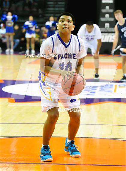 Thumbnail 3 in North Valley Christian Academy vs. Fort Thomas (AIA 1A Final) photogallery.