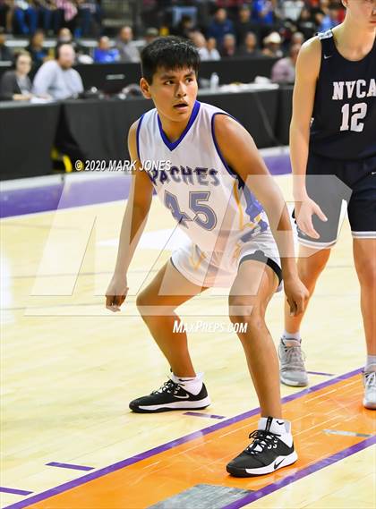 Thumbnail 3 in North Valley Christian Academy vs. Fort Thomas (AIA 1A Final) photogallery.