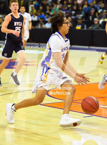 Thumbnail 2 in North Valley Christian Academy vs. Fort Thomas (AIA 1A Final) photogallery.