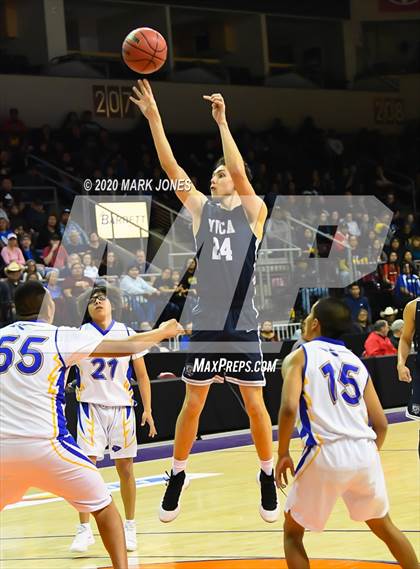 Thumbnail 3 in North Valley Christian Academy vs. Fort Thomas (AIA 1A Final) photogallery.