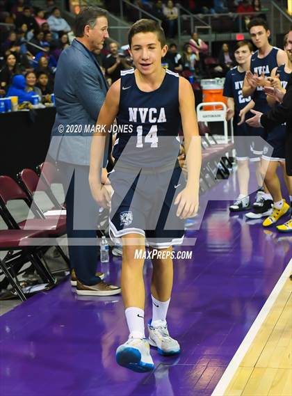 Thumbnail 2 in North Valley Christian Academy vs. Fort Thomas (AIA 1A Final) photogallery.