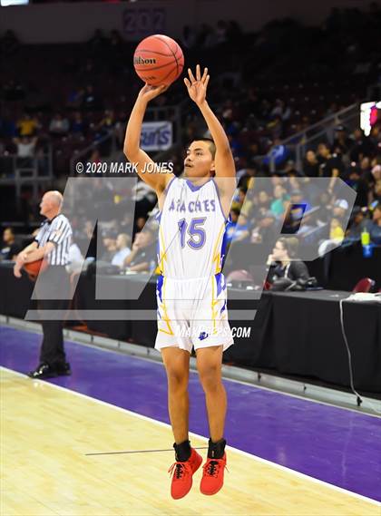 Thumbnail 3 in North Valley Christian Academy vs. Fort Thomas (AIA 1A Final) photogallery.