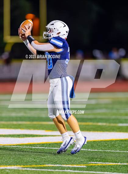 Thumbnail 3 in Socastee vs Aynor (CNB 2025 Kickoff Classic) photogallery.