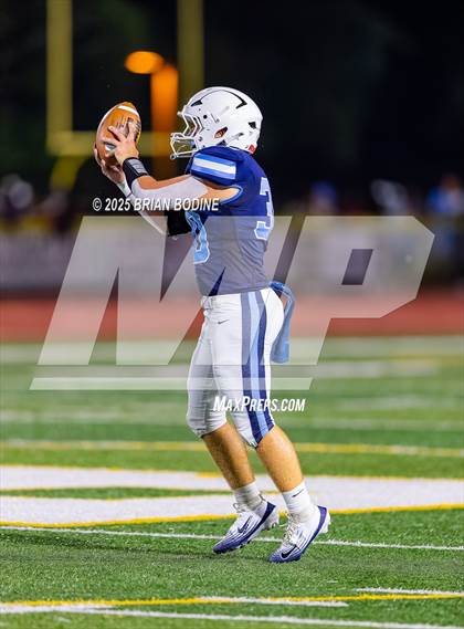 Thumbnail 3 in Socastee vs Aynor (CNB 2025 Kickoff Classic) photogallery.