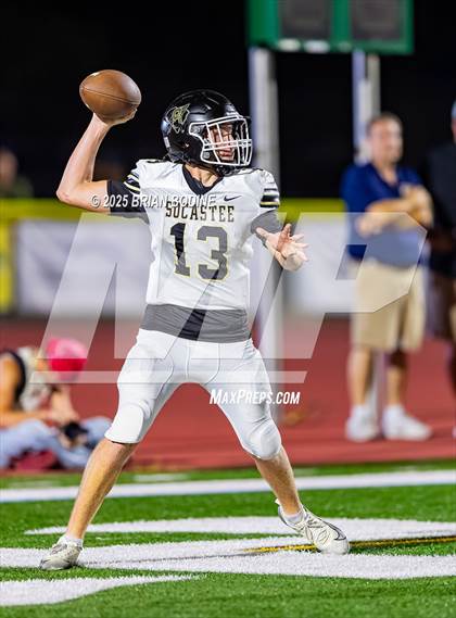 Thumbnail 2 in Socastee vs Aynor (CNB 2025 Kickoff Classic) photogallery.