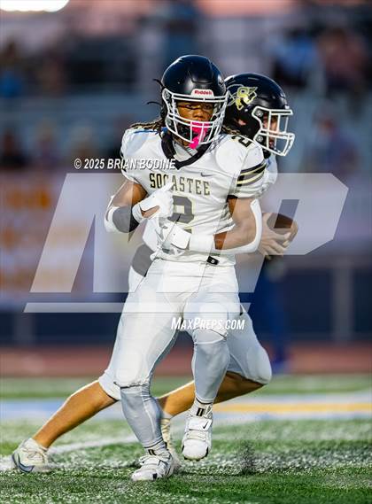 Thumbnail 3 in Socastee vs Aynor (CNB 2025 Kickoff Classic) photogallery.