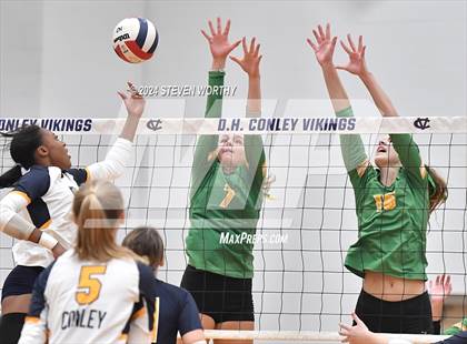 Thumbnail 3 in Cardinal Gibbons @ D.H. Conley (NCHSAA 4A East Regional Final) photogallery.