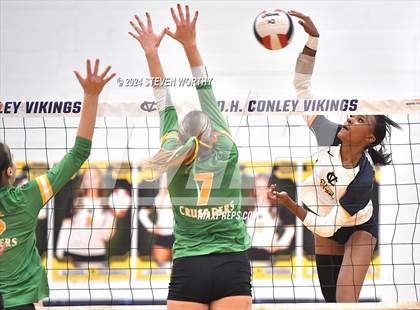 Thumbnail 3 in Cardinal Gibbons @ D.H. Conley (NCHSAA 4A East Regional Final) photogallery.