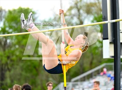 Thumbnail 1 in Yorktown Triangular (Pole Vault) photogallery.