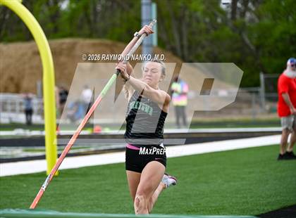 Thumbnail 1 in Yorktown Triangular (Pole Vault) photogallery.
