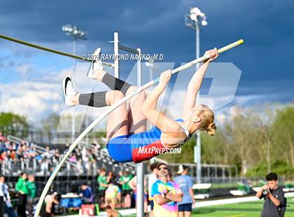Thumbnail 1 in Yorktown Triangular (Pole Vault) photogallery.