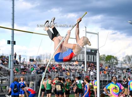 Thumbnail 2 in Yorktown Triangular (Pole Vault) photogallery.