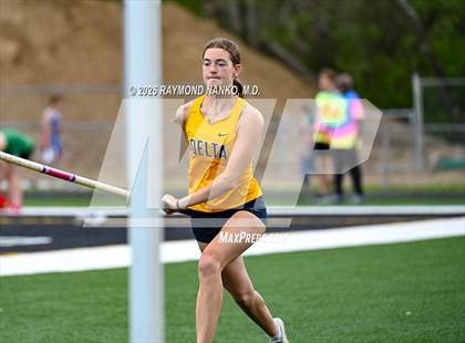 Thumbnail 3 in Yorktown Triangular (Pole Vault) photogallery.