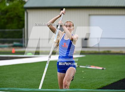 Thumbnail 2 in Yorktown Triangular (Pole Vault) photogallery.
