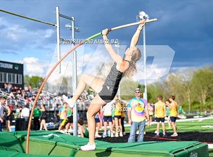 Thumbnail 2 in Yorktown Triangular (Pole Vault) photogallery.
