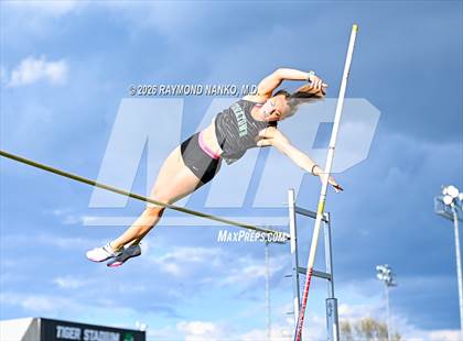 Thumbnail 2 in Yorktown Triangular (Pole Vault) photogallery.