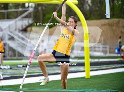 Thumbnail 2 in Yorktown Triangular (Pole Vault) photogallery.