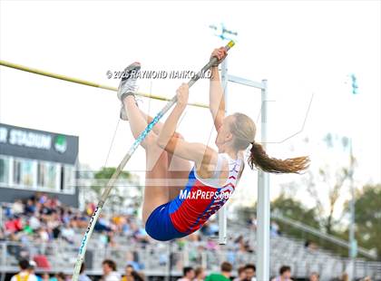 Thumbnail 1 in Yorktown Triangular (Pole Vault) photogallery.