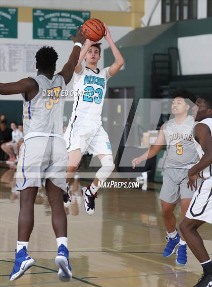 Thumbnail 2 in Deer Valley vs. Newark Memorial (Gauchos Holiday Hoops Classic) photogallery.