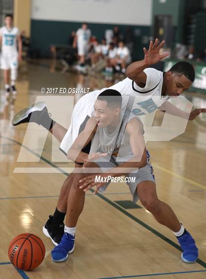 Thumbnail 3 in Deer Valley vs. Newark Memorial (Gauchos Holiday Hoops Classic) photogallery.