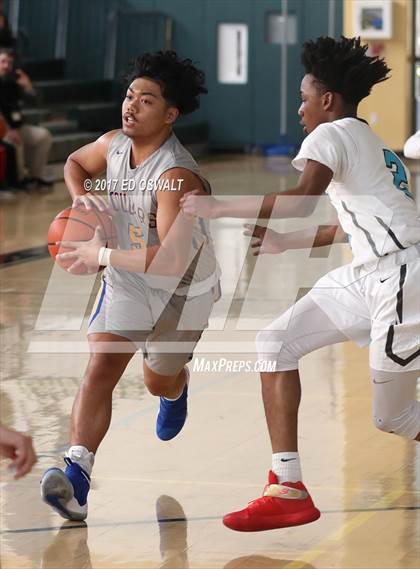 Thumbnail 2 in Deer Valley vs. Newark Memorial (Gauchos Holiday Hoops Classic) photogallery.